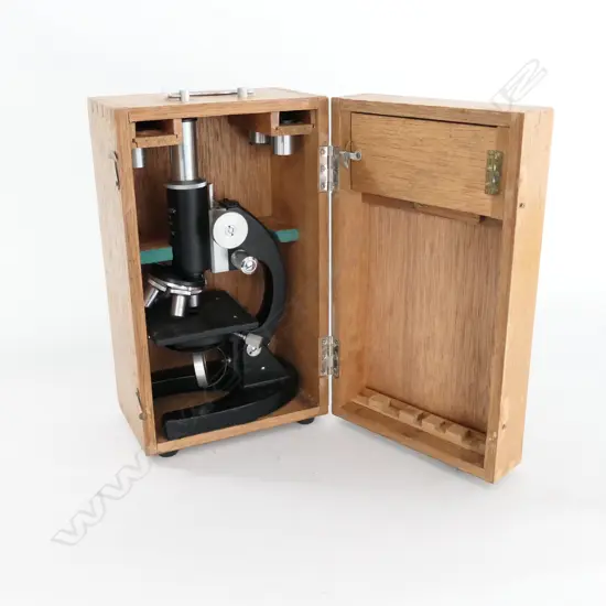 JAPANESE 'LAFAYETTE' 1200X STUDENT MICROSCOPE IN CASE